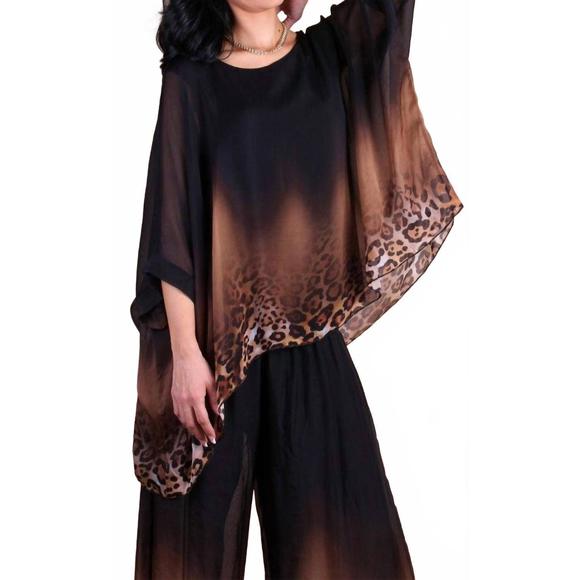 GIGI MODA Tops - NEW GIGI MODA seta savanna kaftan top in black